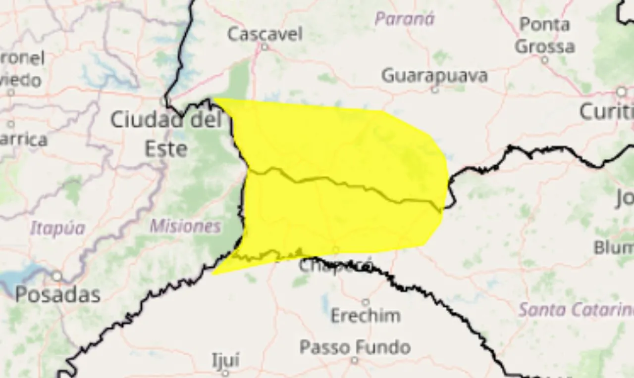 o mapa mostra as &agrave;s &aacute;reas em alerta para chuva intensa